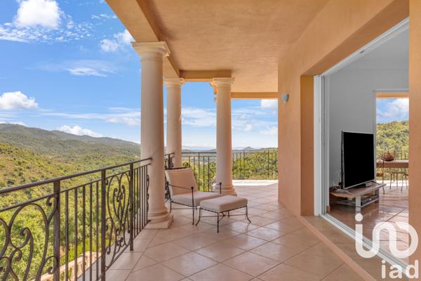 Maison à vendre 9 pièces 306 m² Les Adrets-de-l'Estérel