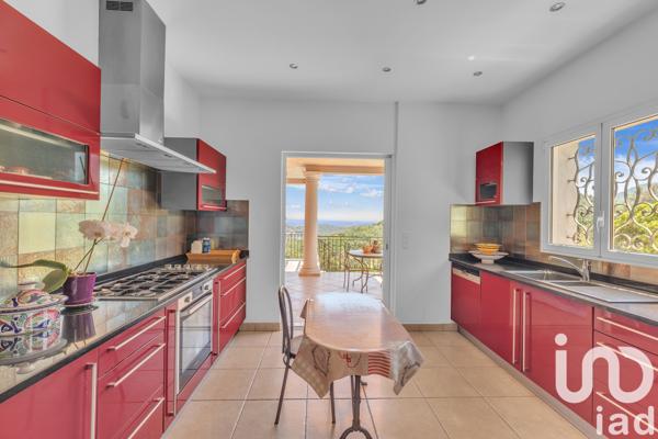 Maison à vendre 9 pièces 306 m² Les Adrets-de-l'Estérel