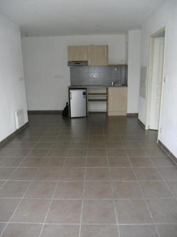 Appartement à louer 2 pièces 38m² La Seyne-sur-Mer (83500)