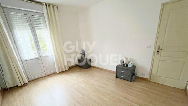 Maison de caractère - 11 pièces - 217 m2 - jardin