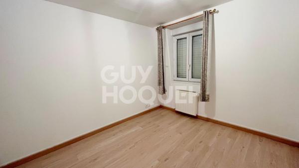 Maison de caractère - 11 pièces - 217 m2 - jardin