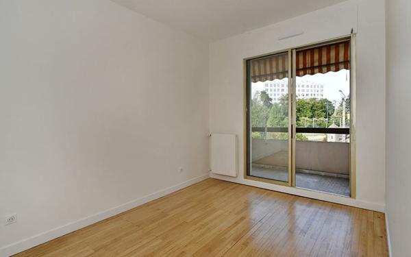 Appartement à louer    5 pièces •  Sainte-Foy-lès-Lyon