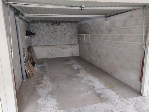 Appartement de 97 m² à Arpajon de 6 pièces, 3 chambres, 1 BOX