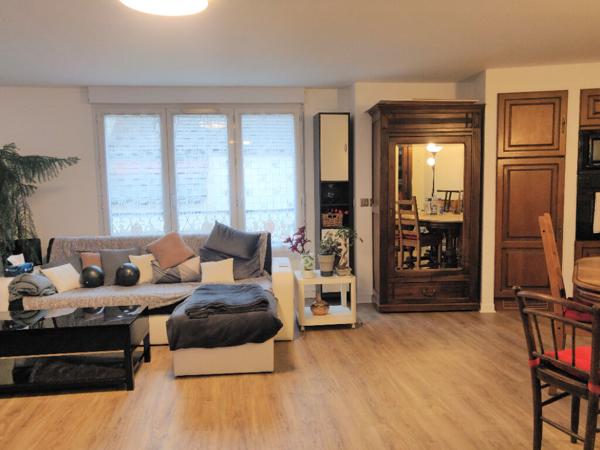 Appartement de 97 m² à Arpajon de 6 pièces, 3 chambres, 1 BOX