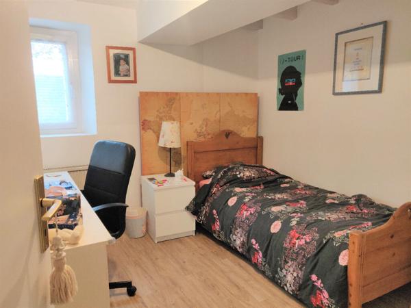 Appartement de 97 m² à Arpajon de 6 pièces, 3 chambres, 1 BOX