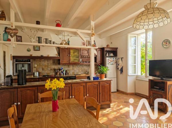 Maison à vendre 7 pièces 200 m² Salles-d'Angles