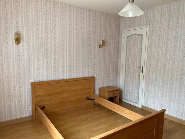 PAVILLON DE PLAIN PIED DE 1992, 77 M² - SECTEUR VAL DU MAINE / 53340