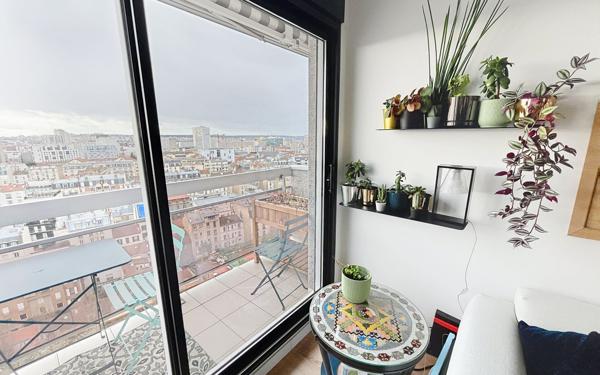 Appartement à vendre    3 pièces • 62 m2 Paris 14