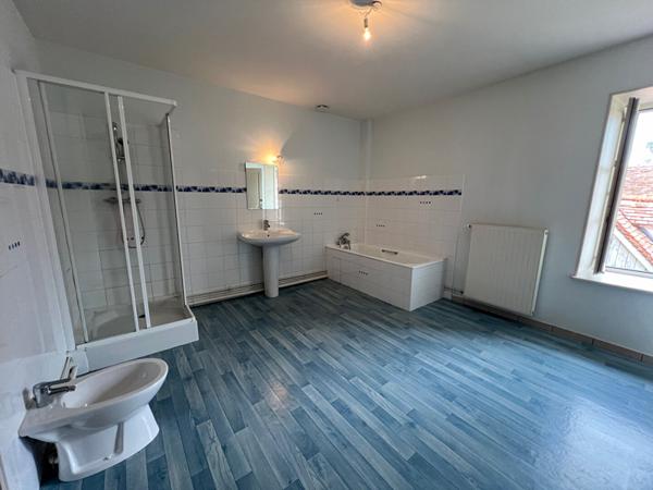 Maison à louer à LUTHENAY UXELOUP