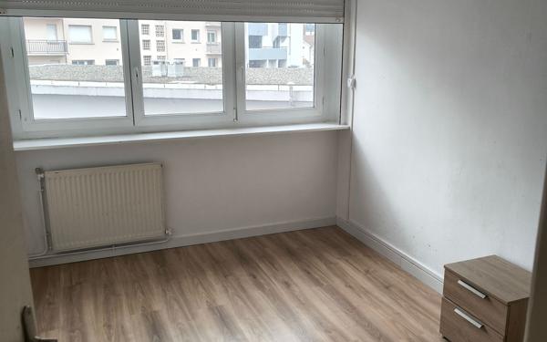 Appartement à vendre    4 pièces • 75,51 m2 Pau