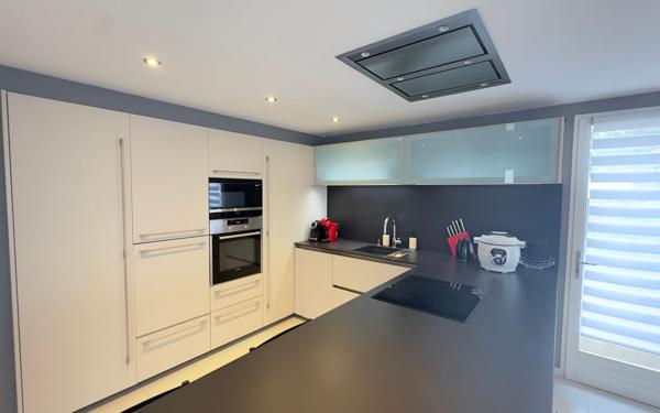 Maison à vendre    5 pièces •  Ria-Sirach