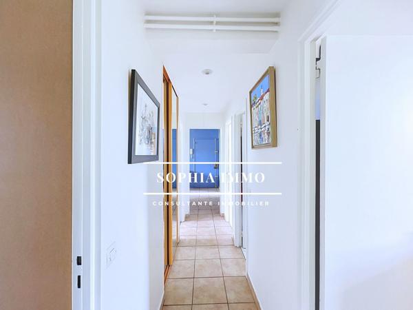 Appartement
         5 pièces
        - 82 m² Exclusivité 300 000 € *