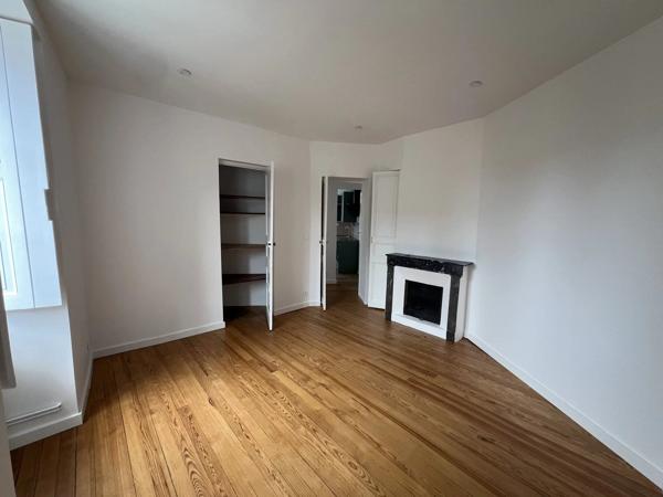Vente                                                      Appartement
                        
                     2 pièces                      44 m2                     à Nantes