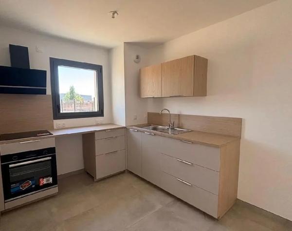 Appartement à louer à Génissieux (26750)