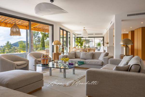 Propriété de Luxe et de Prestige - Golf de Frégate - 450 m2 - 5 suites parentales - vu mer panoramique