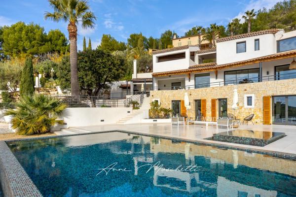 Propriété de Luxe et de Prestige - Golf de Frégate - 450 m2 - 5 suites parentales - vu mer panoramique