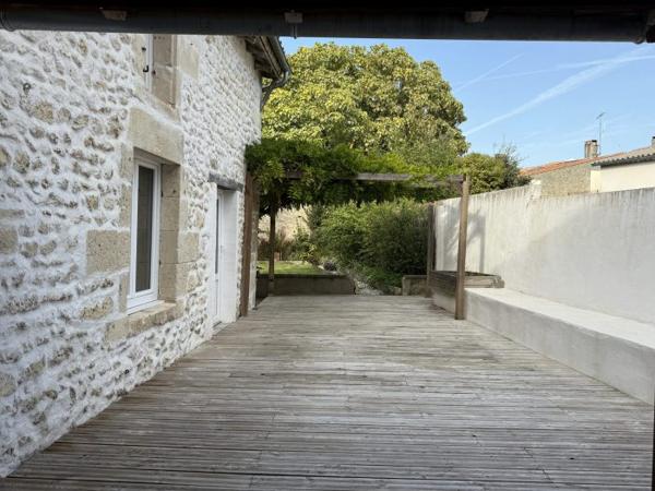 Maison maison de bourg Cozes 146 m²