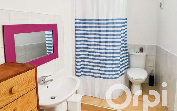 Immeuble à vendre    8 pièces •  Beaucaire