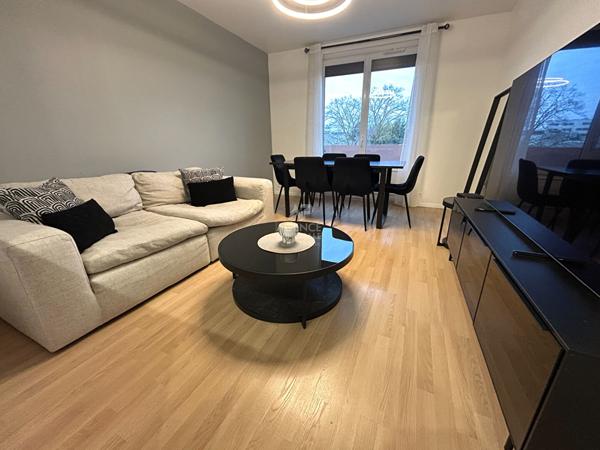 Appartement Poissy 3 pièce(s) 52 m2 195 000 € **  - Référence  9032