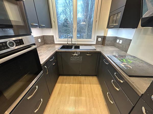 Appartement Poissy 3 pièce(s) 52 m2 195 000 € **  - Référence  9032