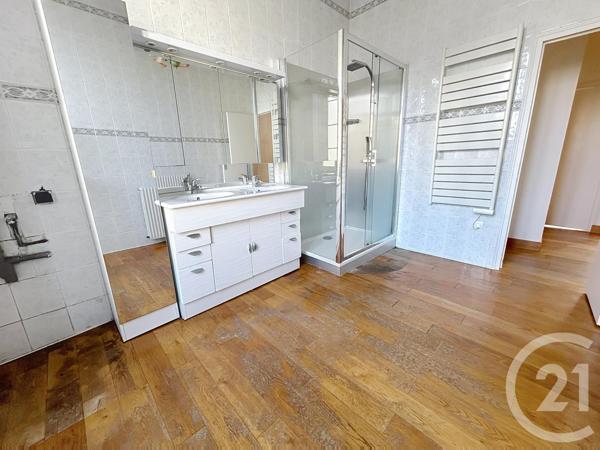 Appartement T6 à vendre  6 pièces - 110,48 m2 QUIMPER - 29