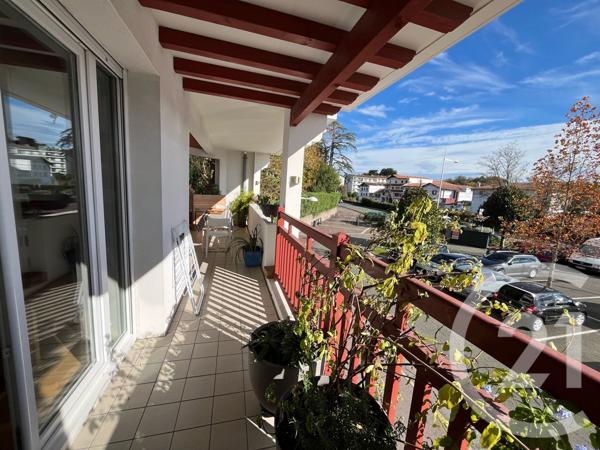 Appartement T4 à vendre  4 pièces - 92,97 m2 ST JEAN DE LUZ - 64