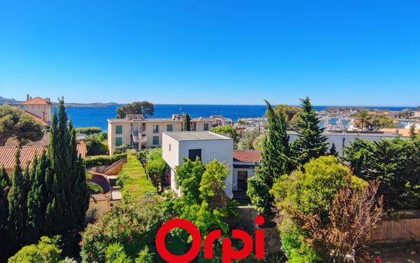 Maison à vendre    5 pièces •  Bandol