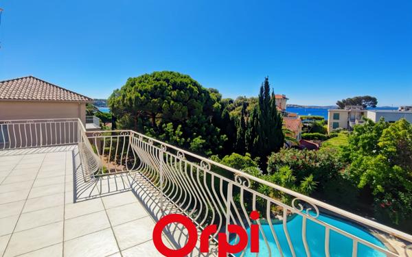 Maison à vendre    5 pièces •  Bandol