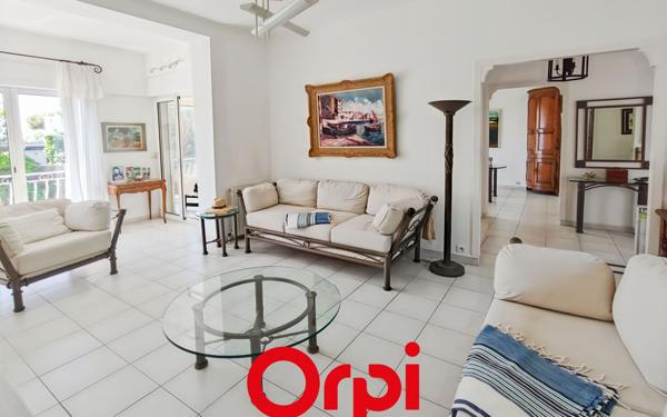 Maison à vendre    5 pièces •  Bandol