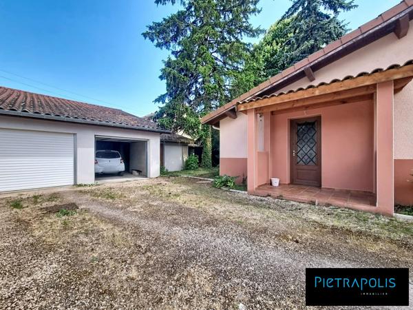 Maison au calme avec jardin, proche du centre village
