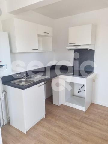 Location 3 Pieces 65 80000 Amiens 25 1559 01 0038