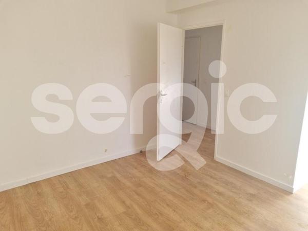Location 3 Pieces 65 80000 Amiens 25 1559 01 0038