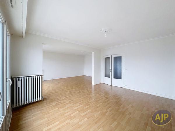 Appartement à vendre Nantes - 5 pièces, 118m² avec 3 chambre(s) à 399 000€ - AJP Immobilier Nantes Ouest