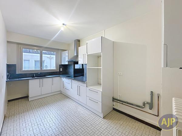 Appartement à vendre Nantes - 5 pièces, 118m² avec 3 chambre(s) à 399 000€ - AJP Immobilier Nantes Ouest
