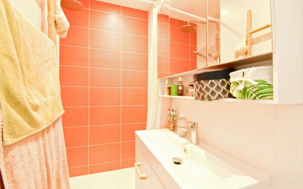 Appartement à vendre    3 pièces • 62,18 m2 Valence