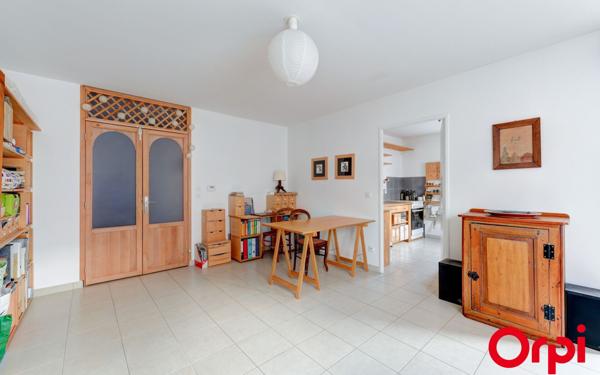 Appartement à vendre    4 pièces • 80,05 m2 Vénissieux