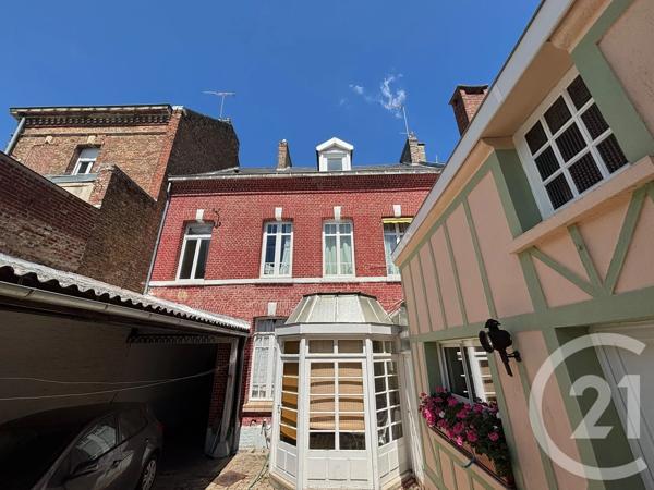 Maison à vendre  10 pièces - 247 m 2   AMIENS  - 80