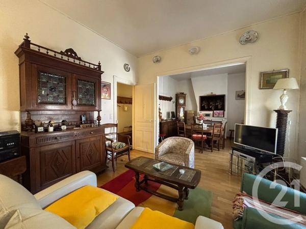 Maison à vendre  10 pièces - 247 m 2   AMIENS  - 80