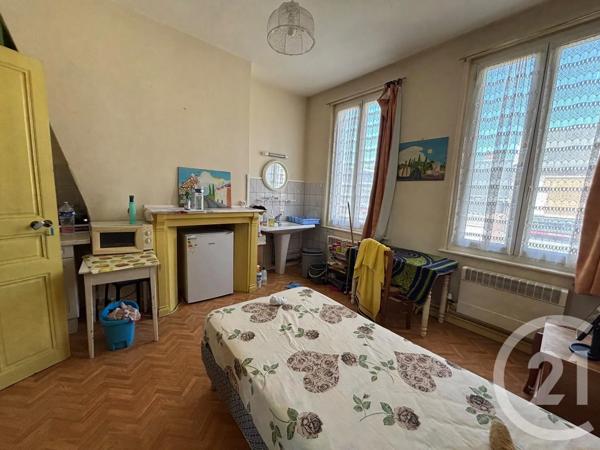 Maison à vendre  10 pièces - 247 m 2   AMIENS  - 80