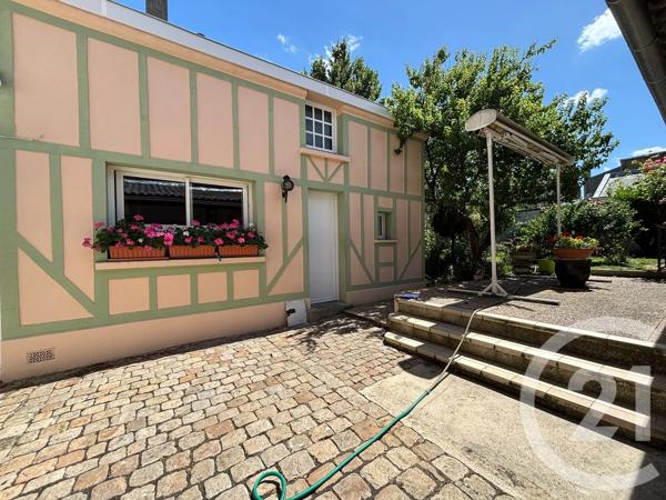 Maison à vendre  10 pièces - 247 m 2   AMIENS  - 80