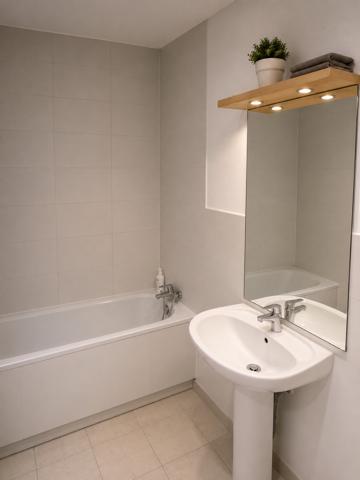 Maison
         6 pièces
        - 108 m² 85 000 € *