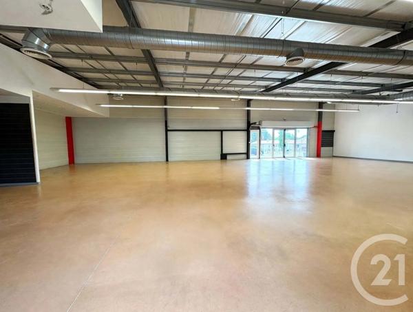 à vendre  301 m 2   CHABANAIS  - 16