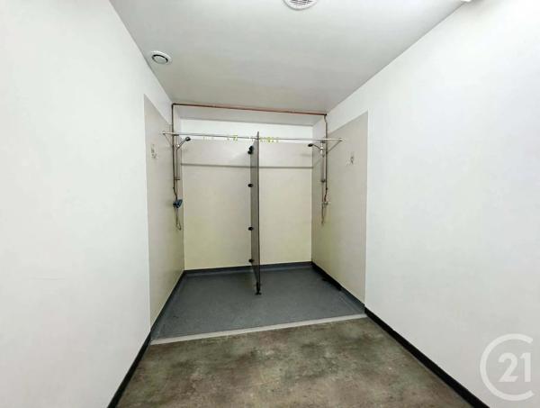 à vendre  301 m 2   CHABANAIS  - 16