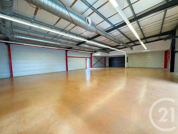à vendre  301 m 2   CHABANAIS  - 16