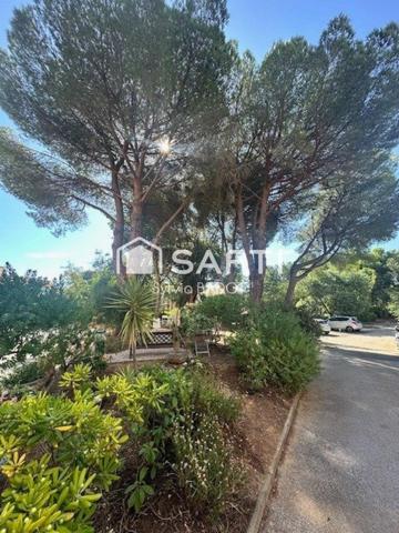 EXCLUSIVITE BORMES LES MIMOSAS PROCHE MER STUDIO ENTIEREMENT MEUBLE