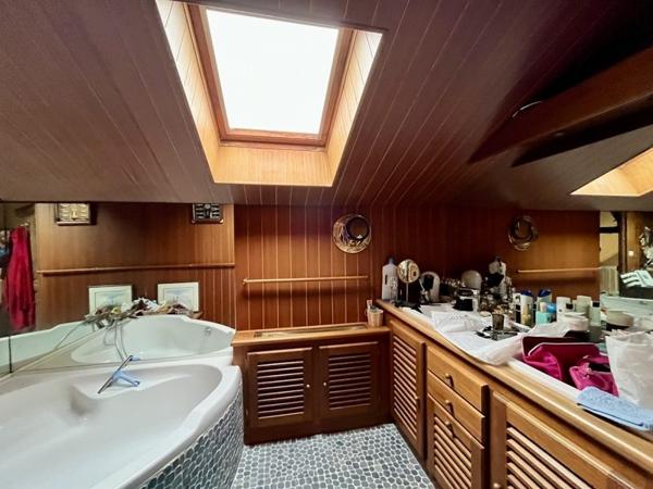 Maison à vendre |  Liniez |  8 pièces | 234 m²