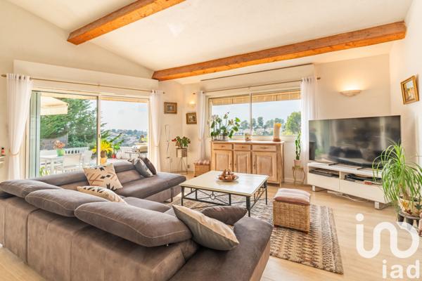 Maison à vendre 6 pièces 200 m² Cagnes-sur-Mer