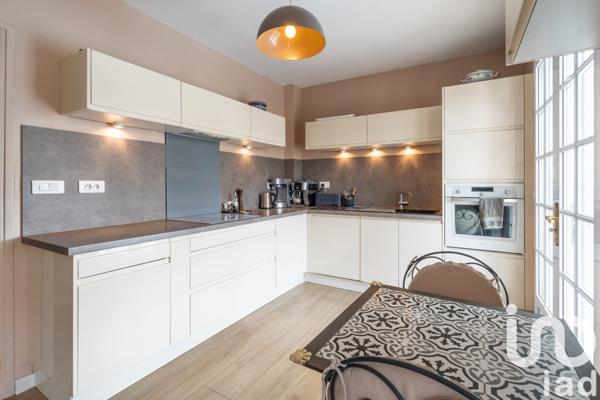 Maison à vendre 6 pièces 200 m² Cagnes-sur-Mer