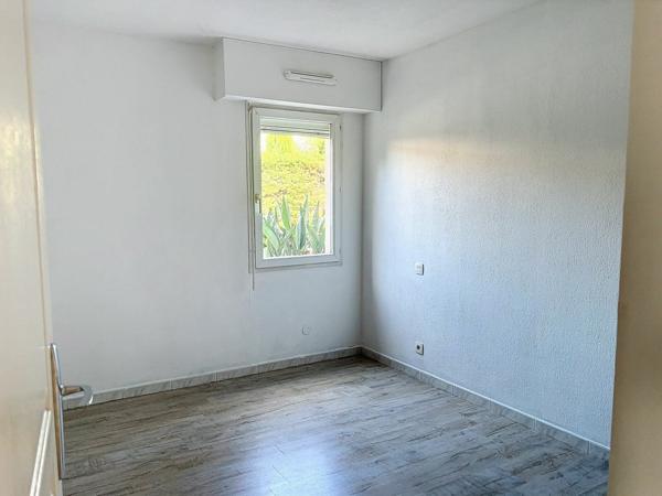 Appartement à vendre    4 pièces • 82,83 m2 Saint-Raphaël