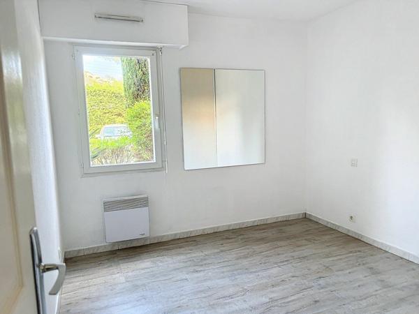 Appartement à vendre    4 pièces • 82,83 m2 Saint-Raphaël